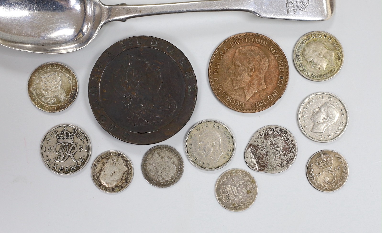A George III cartwheel twopence other coinage, a boxed Conway Stewart pen and pencil set and Georgian silver spoon